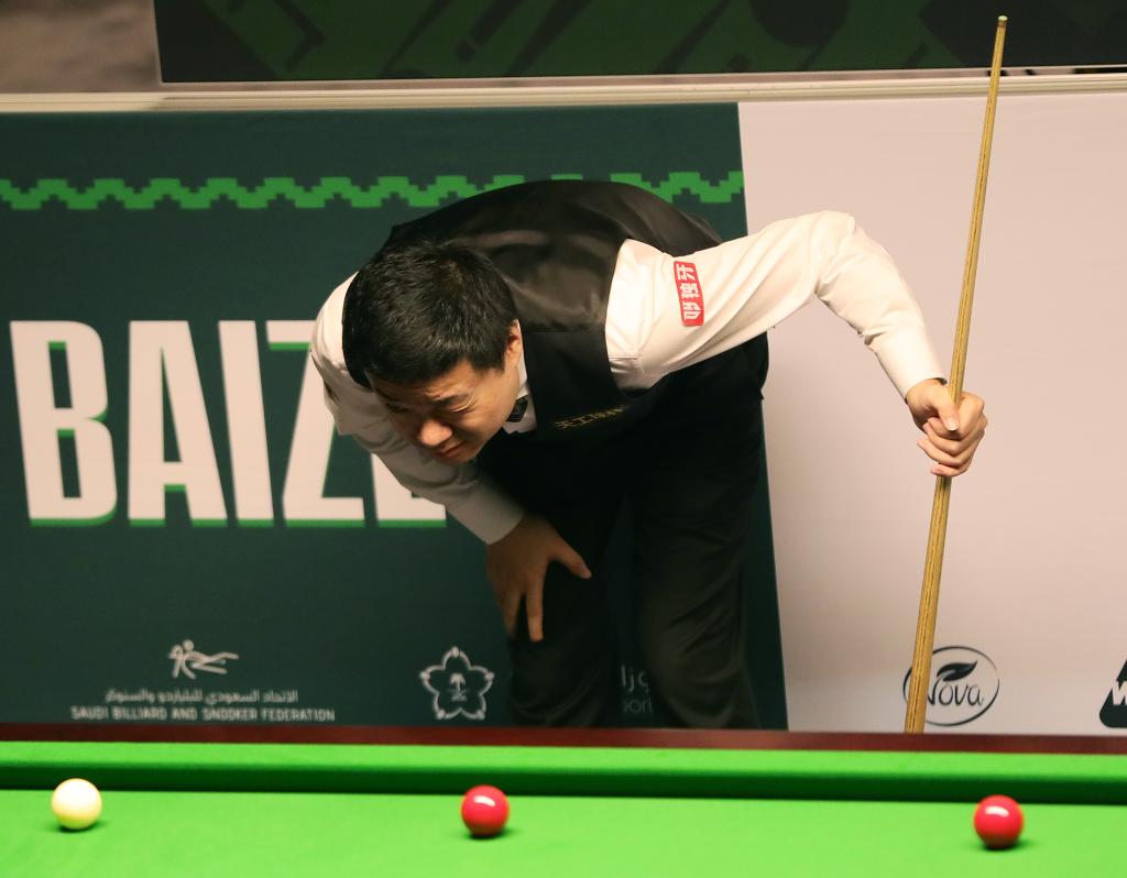 他以驚人的 他以驚人的